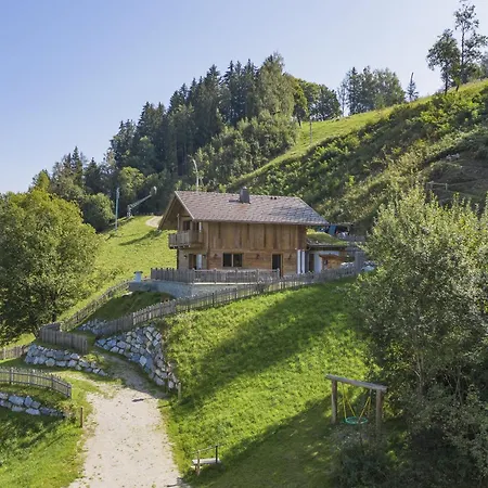 Hauserberg شاليه *